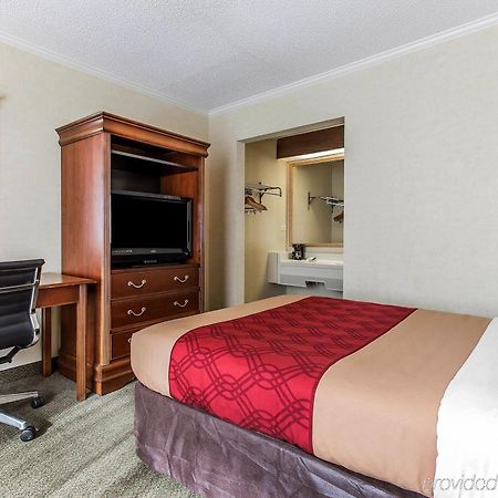 Econo Lodge Кернерсвіл Екстер'єр фото