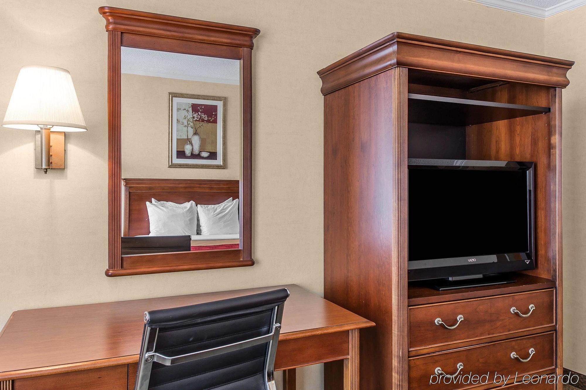 Econo Lodge Кернерсвіл Екстер'єр фото