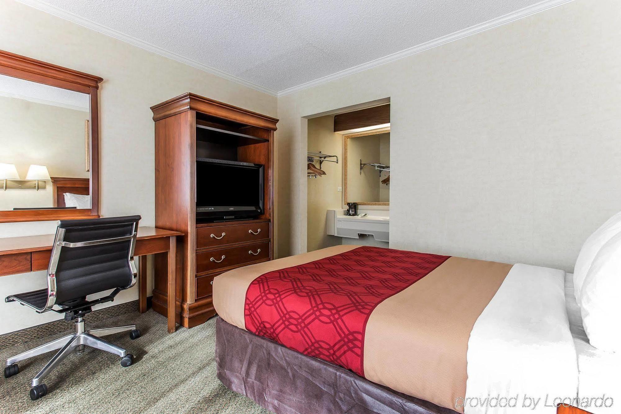 Econo Lodge Кернерсвіл Екстер'єр фото