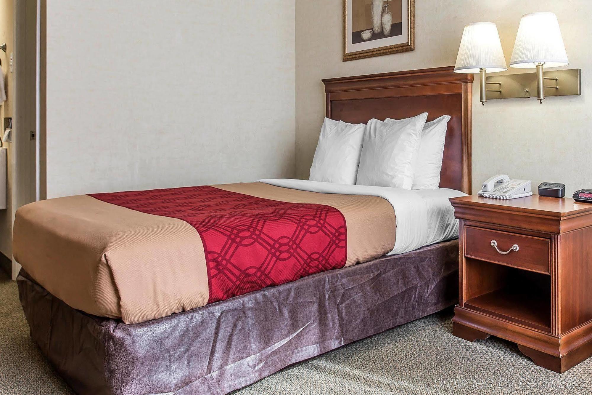 Econo Lodge Кернерсвіл Екстер'єр фото