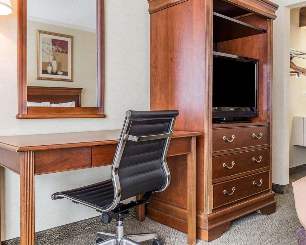 Econo Lodge Кернерсвіл Номер фото