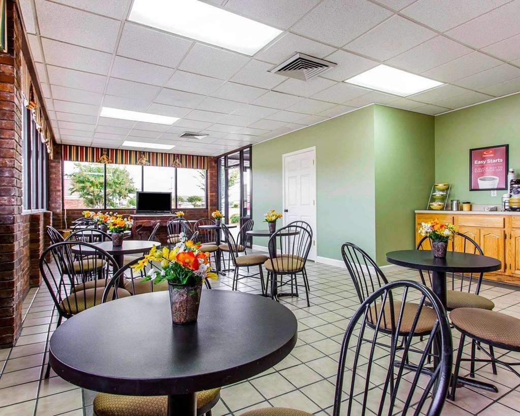 Econo Lodge Кернерсвіл Ресторан фото